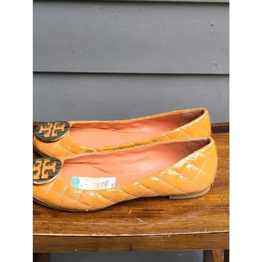 Tory Burch Reva Peach Quilted Patent Leather Flats size 7 NWT stained